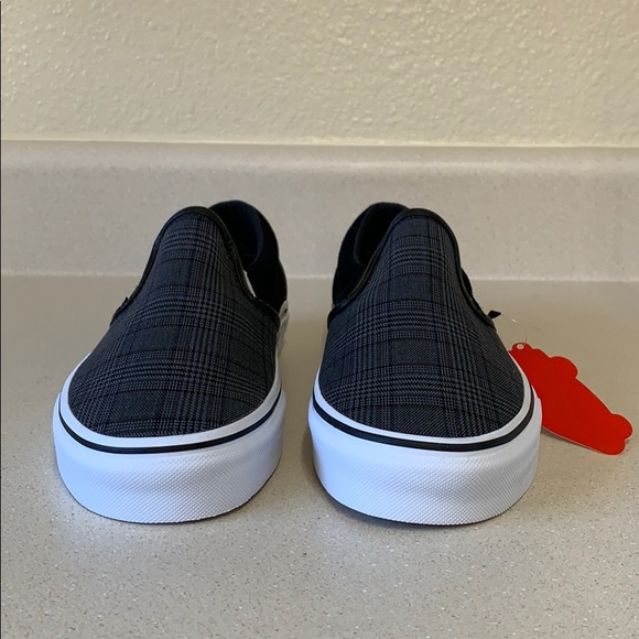 New Vans Slip on Suiting Black/White - Picture 2 of 9